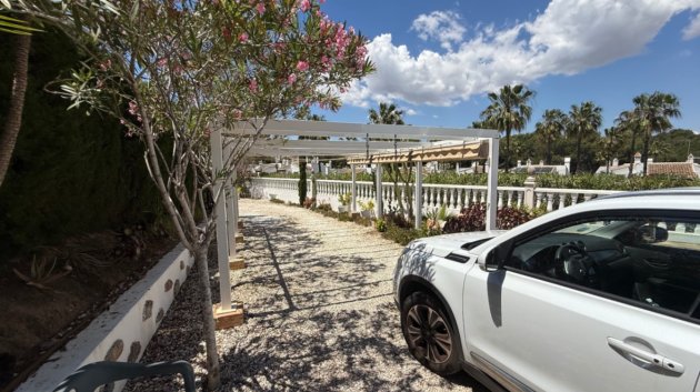 Revente - Villa -
Orihuela Costa - Costa Blanca