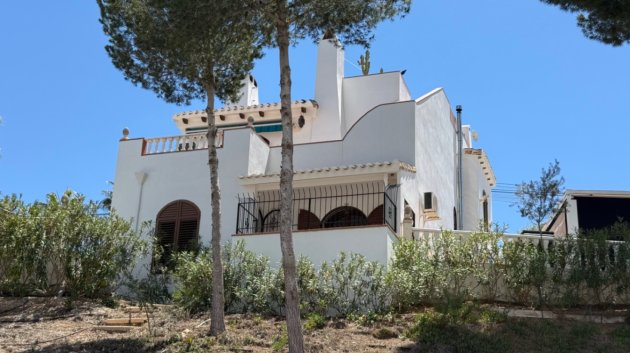 Revente - Villa -
Orihuela Costa - Costa Blanca