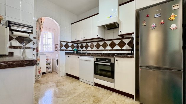 Resale - Villa -
Orihuela Costa - Villamartín