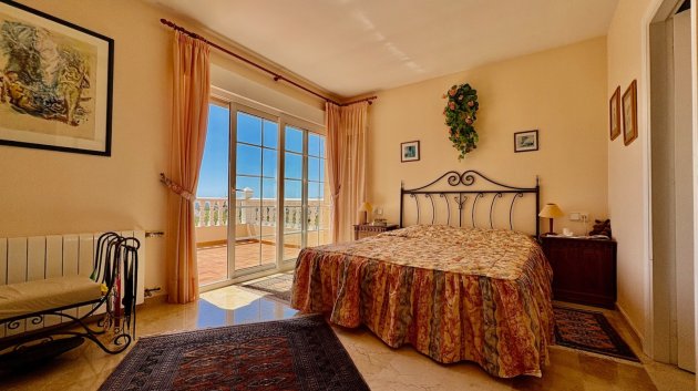 Resale - Villa -
Orihuela Costa - Villamartín