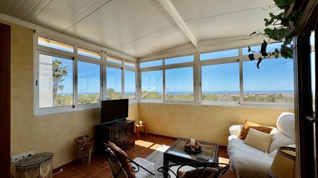 Resale - Villa -
Orihuela Costa - Villamartín