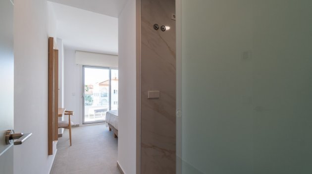 Obra nueva - Apartamentos -
Playa Flamenca