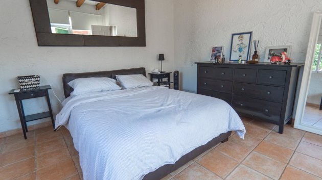Resale - Villa -
Las Heredades - Heredades