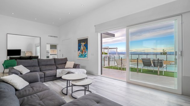 Resale - Villa -
Algorfa - Lomas de La Juliana