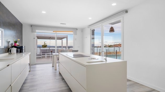 Resale - Villa -
Algorfa - Lomas de La Juliana
