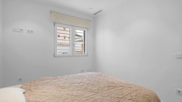 Resale - Villa -
Algorfa - Lomas de La Juliana