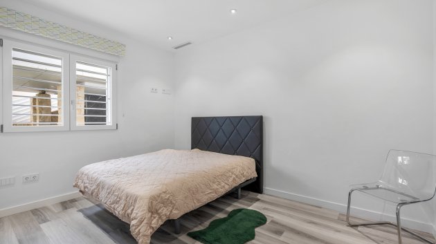 Resale - Villa -
Algorfa - Lomas de La Juliana