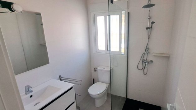 Resale - Villa -
Catral