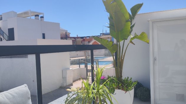 Resale - Apartments -
Pilar de la Horadada - El Mojón