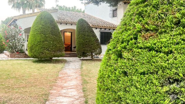 Resale - Villa -
Orihuela Costa - Punta Prima