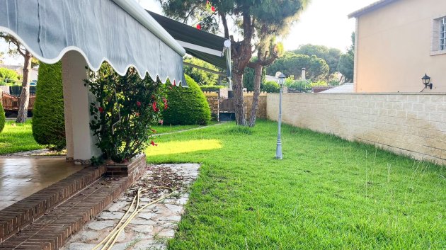 Resale - Villa -
Orihuela Costa - Punta Prima