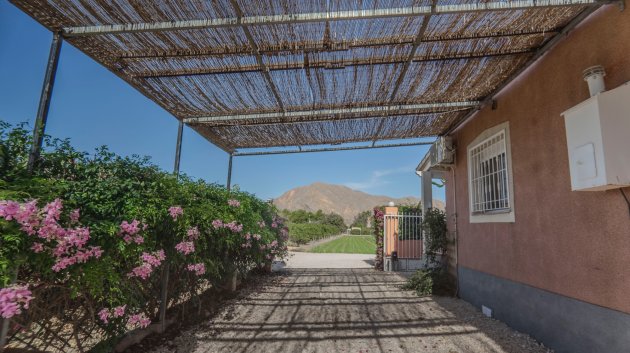 Resale - Villa -
Orihuela Costa - San Bartolome