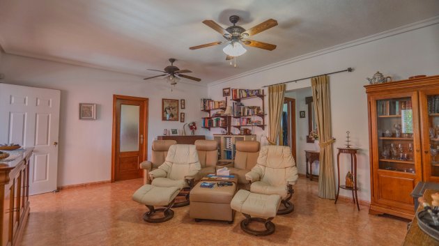 Resale - Villa -
Orihuela Costa - San Bartolome
