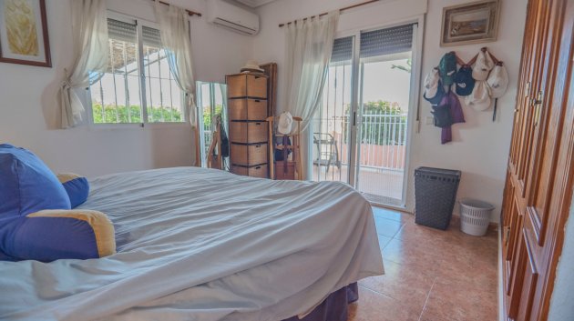 Resale - Villa -
Orihuela Costa - San Bartolome