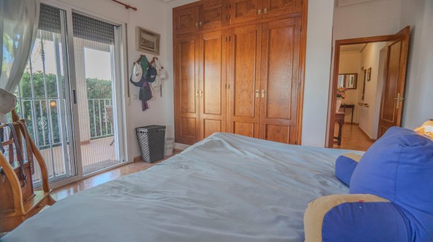 Resale - Villa -
Orihuela Costa - San Bartolome