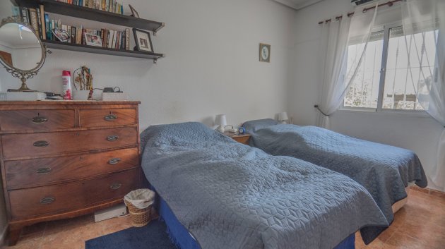 Resale - Villa -
Orihuela Costa - San Bartolome