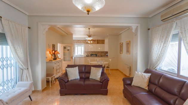 Reventa - Chalets -
Ciudad Quesada - Campo De Golf La Marquesa