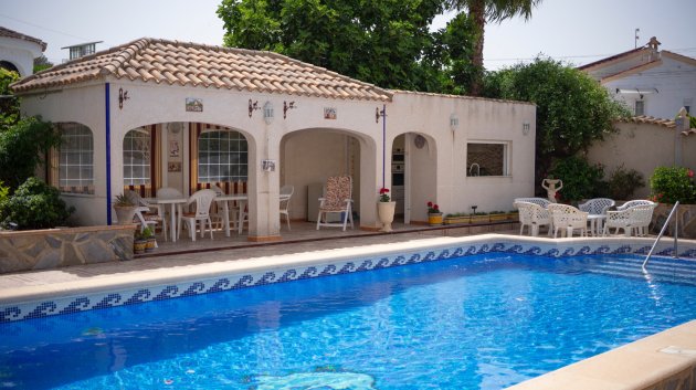 Reventa - Chalets -
Ciudad Quesada - Campo De Golf La Marquesa