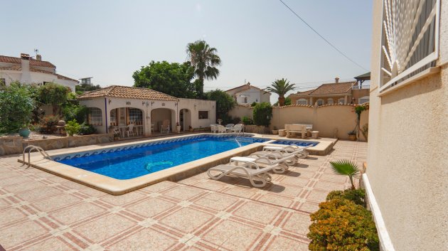 Reventa - Chalets -
Ciudad Quesada - Campo De Golf La Marquesa