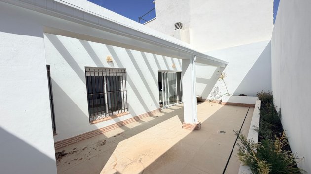 Reventa - Adosado -
Catral