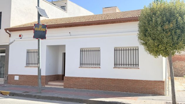 Reventa - Adosado -
Catral