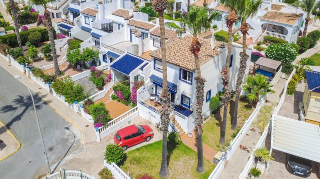 Resale - Townhouse -
Orihuela Costa - La Rioja