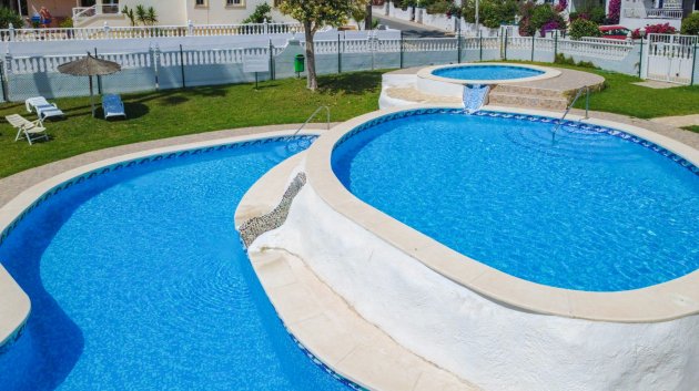 Resale - Townhouse -
Orihuela Costa - La Rioja