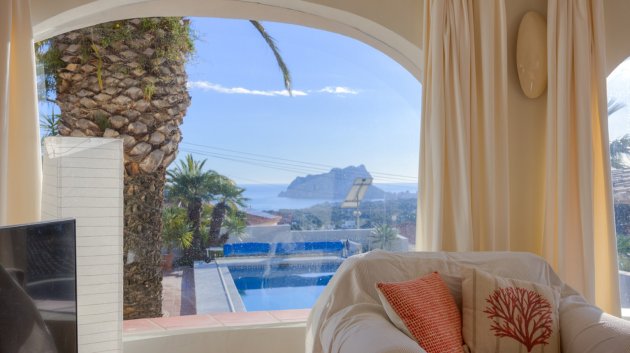 Resale - Villa -
Benissa - Montemar