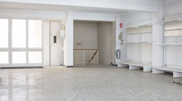 Resale - Commercial -
Torrevieja - Center