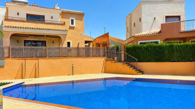 Resale - Villa -
Altaona Golf and Country Village - Altaona Golf - Country Village
