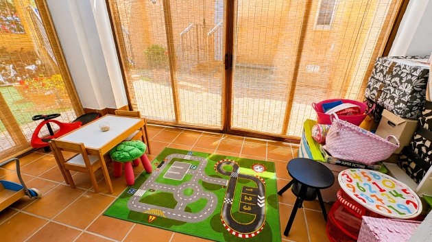 Resale - Villa -
Altaona Golf and Country Village - Altaona Golf - Country Village
