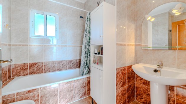 Resale - Villa -
Playa Flamenca - Orihuela Costa