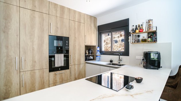 Resale - Villa -
Algorfa - La finca Golf