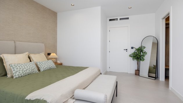 Obra nueva - Chalets -
Torrevieja