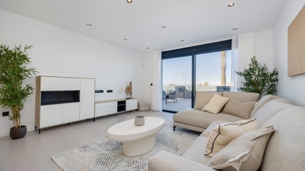 Obra nueva - Chalets -
Torrevieja