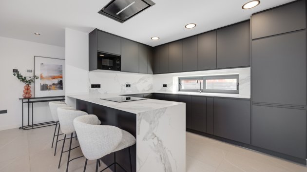Obra nueva - Chalets -
Torrevieja