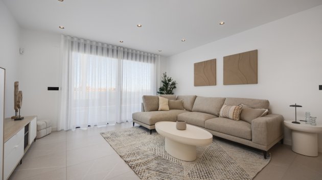 Obra nueva - Chalets -
Torrevieja