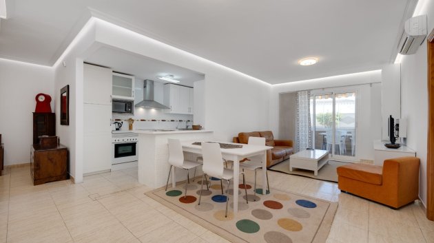 Reventa - Adosado -
Orihuela Costa - Punta Prima