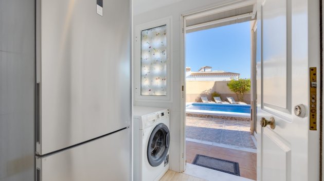 Reventa - Adosado -
Orihuela Costa - Punta Prima