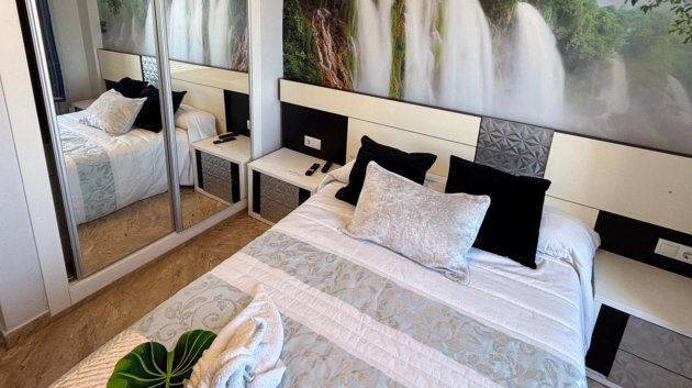 Reventa - Apartamentos -
Torrevieja - La Mata