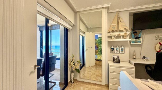 Reventa - Apartamentos -
Torrevieja - La Mata