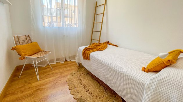 Reventa - Adosado -
Orihuela Costa - Playa Flamenca