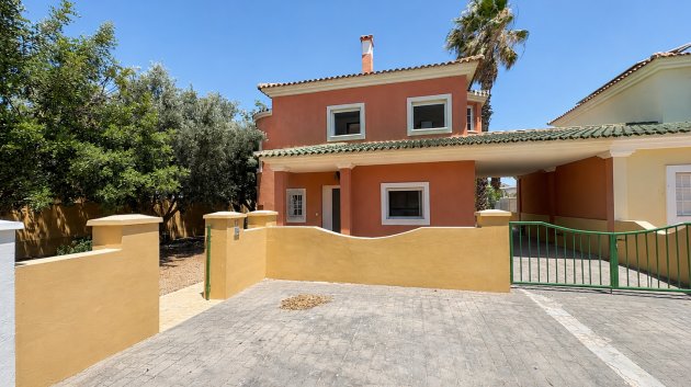 Reventa - Chalets -
Altaona Golf and Country Village - Altaona Golf - Country Village