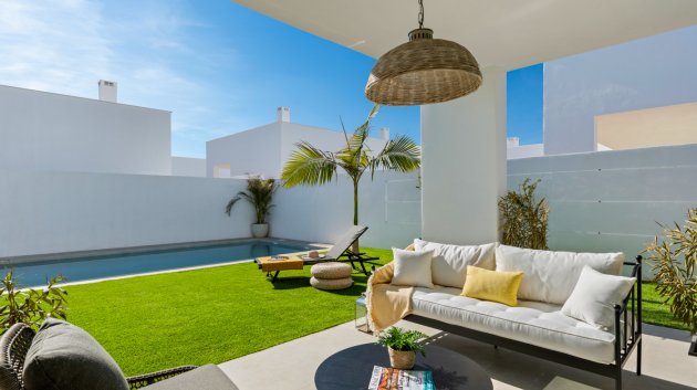 Obra nueva - Chalets -
Islas Menores
