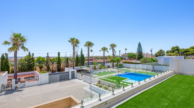 Reventa - Chalets -
Los Montesinos - La Herrada