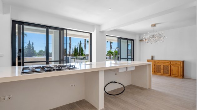 Reventa - Chalets -
Los Montesinos - La Herrada