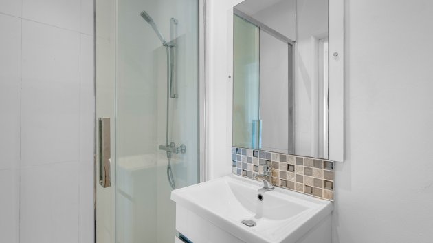 Reventa - Chalets -
Los Montesinos - La Herrada