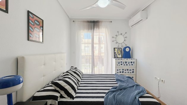 Reventa - Adosado -
Orihuela Costa - La Zenia