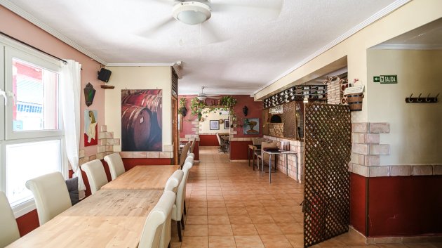 Reventa - Locales -
Torrevieja - La veleta