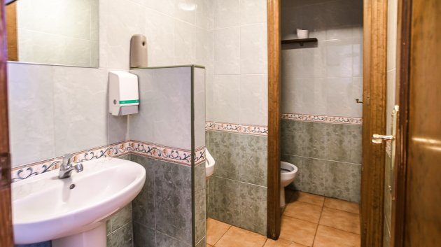 Reventa - Locales -
Torrevieja - La veleta